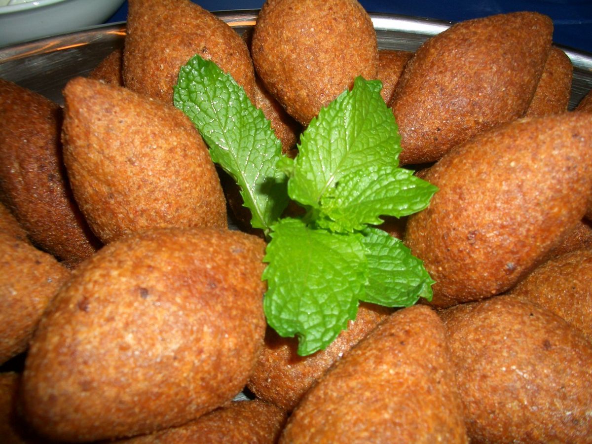 1200px-Kibbeh3.jpg